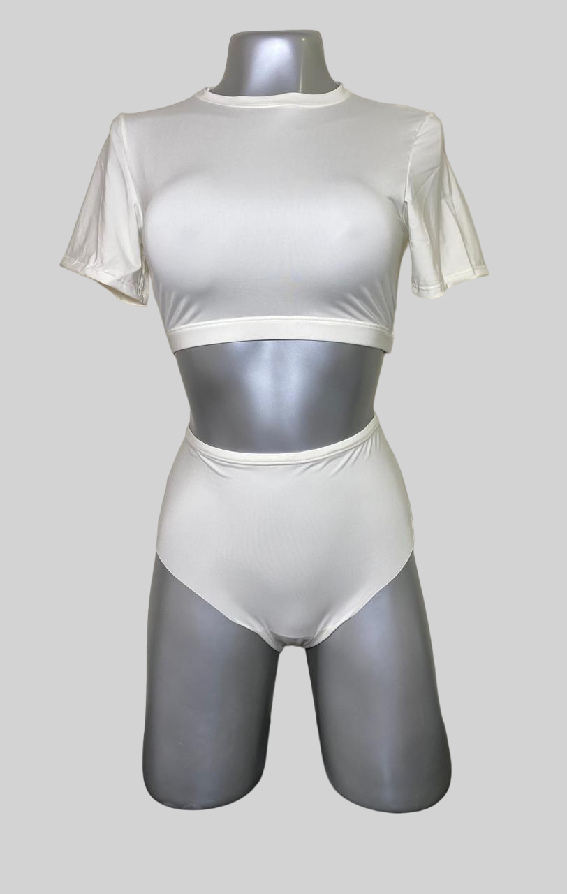 CONJUNTO CROP TOP + CACHETERO - REF 7